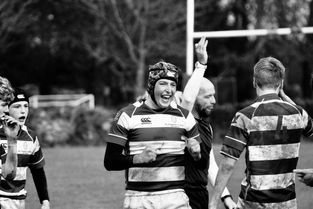 张弛有度取得胜利，球员状态一流助球队获胜，张弛赢了  第3张